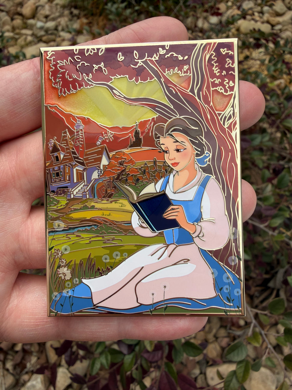 Belle Reading Pin