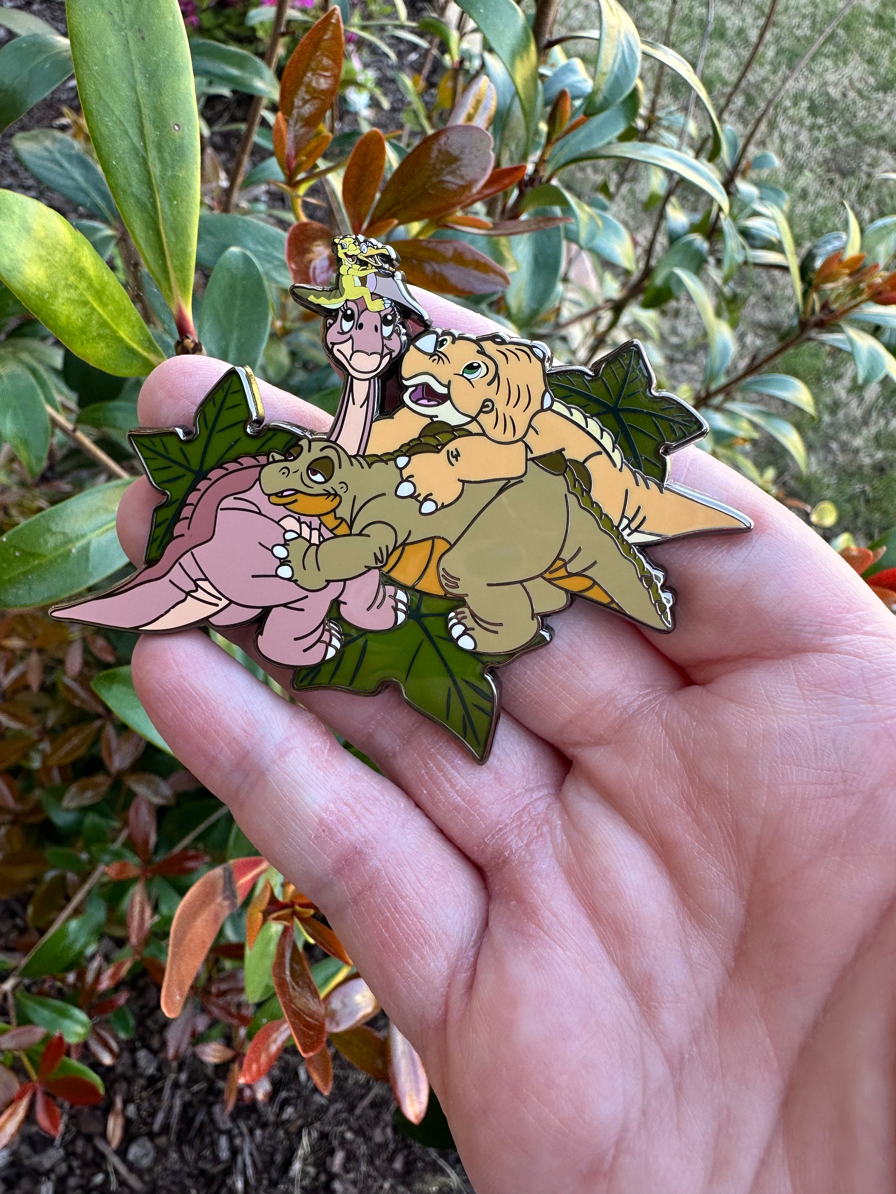 Land Before Time Group Pin LE 30