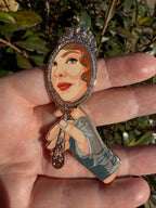 Penelope Mirror bridgerton Pin